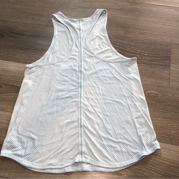 Lululemon Womens Racerback Tank Blue Grey Striped Lightweight Athletic Sz Small - Picture 7 of 8